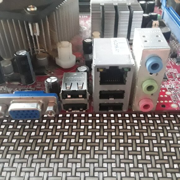 MSI N1996 Motherboard.No Cables,  No Ram, Processor but I'm not sure what kind - Picture 6 of 6